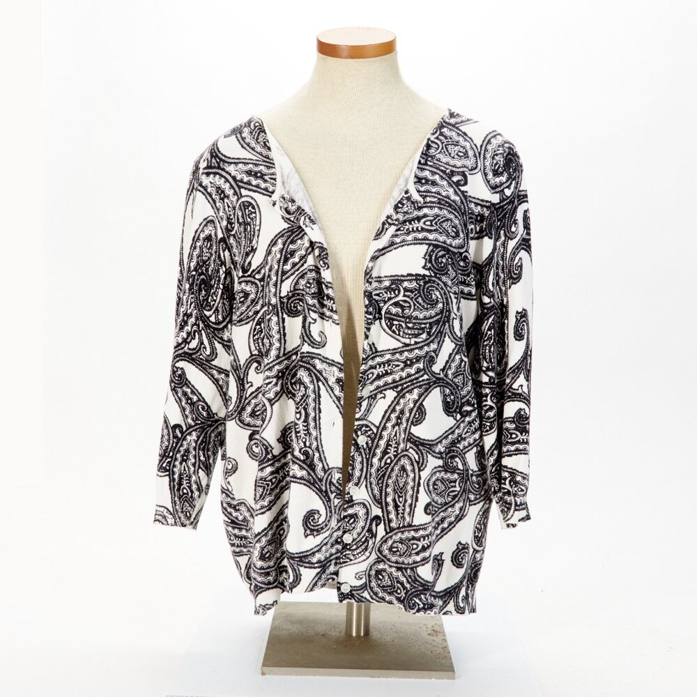 Black & White Beautiful Paisley Cardigan